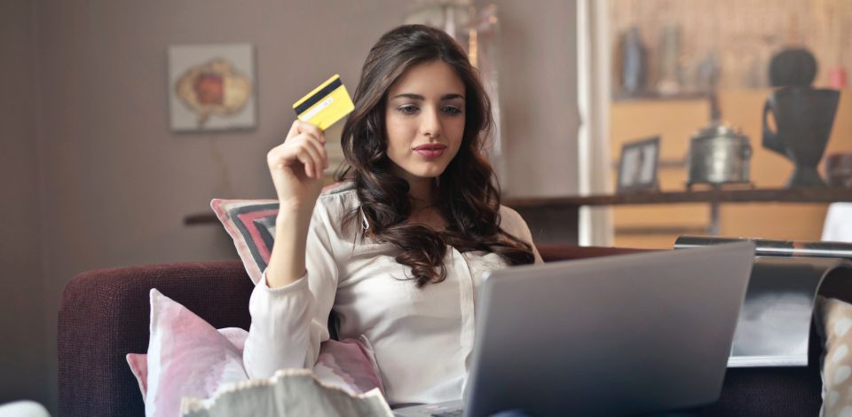 Three Facts About Credit Cards and Banking Products in Affiliate Marketing